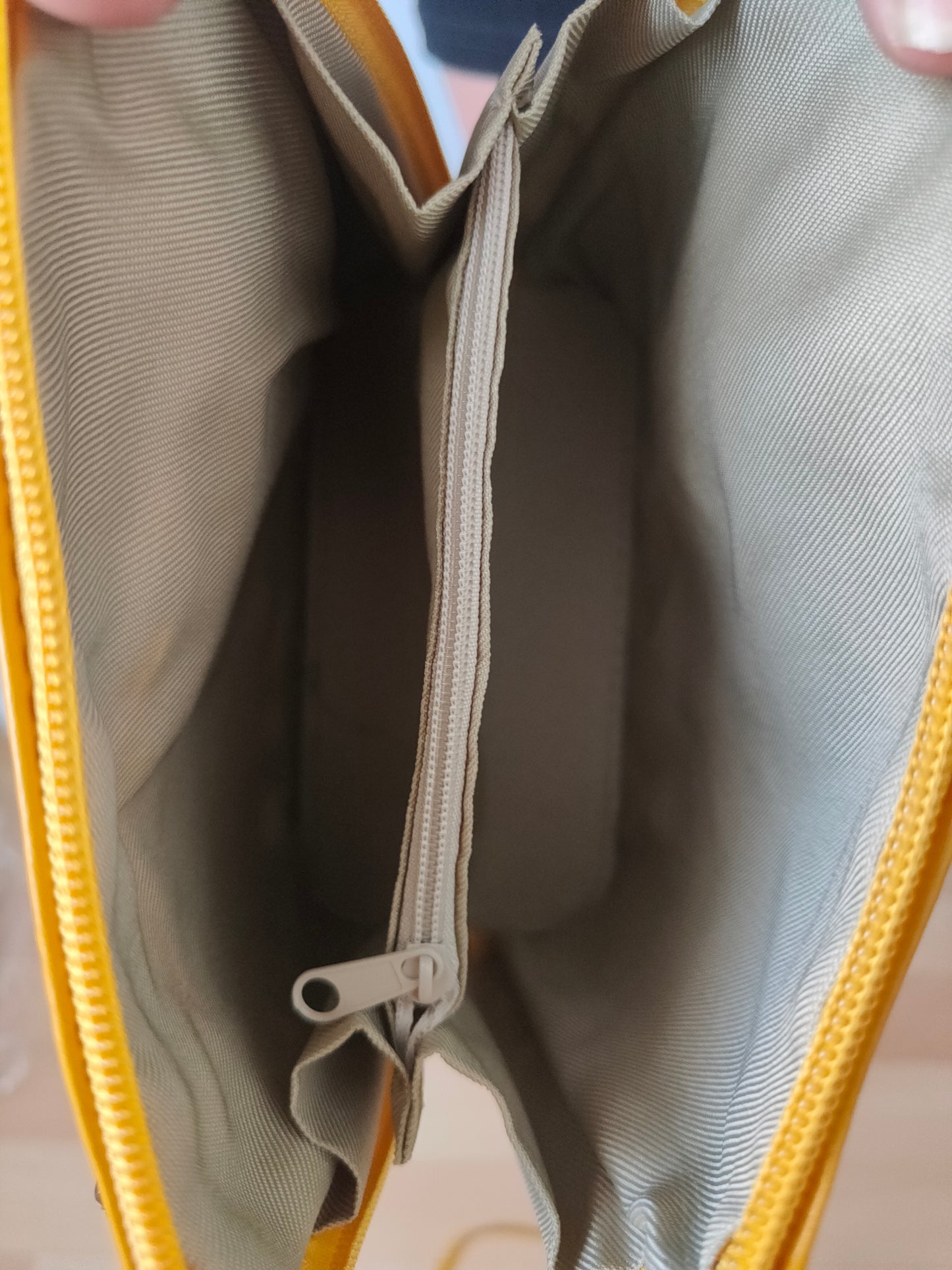 Mini bolso bandolera piel color mostaza